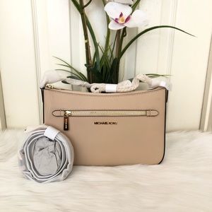 ‼️SALE‼️MK Jet Set Saffiano Leather Chain